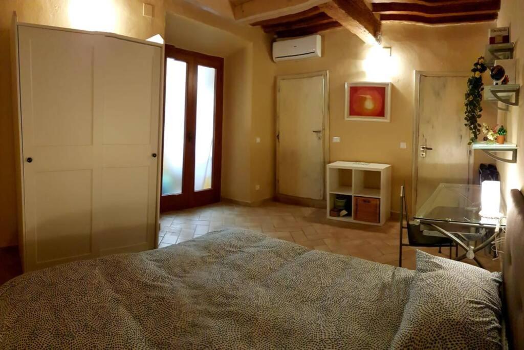 Tra Miracoli E Cavalieri Apartment Pisa Ngoại thất bức ảnh